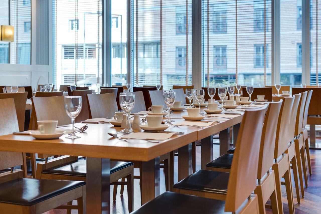 Radisson Blu Plaza Hotel, Осло Екстериор снимка The restaurant